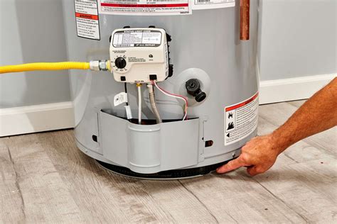 Water Heater Leaking from Bottom: Troubleshooting Tips and。